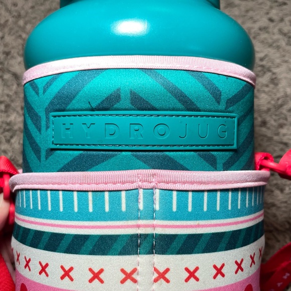 HydroJug Christmas Holiday Sleeve Green‎ Water Jug And Green Straw - Picture 4 of 6